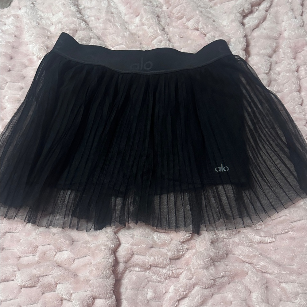 Alo flirty mesh tennis skirt - Picture 3 of 6